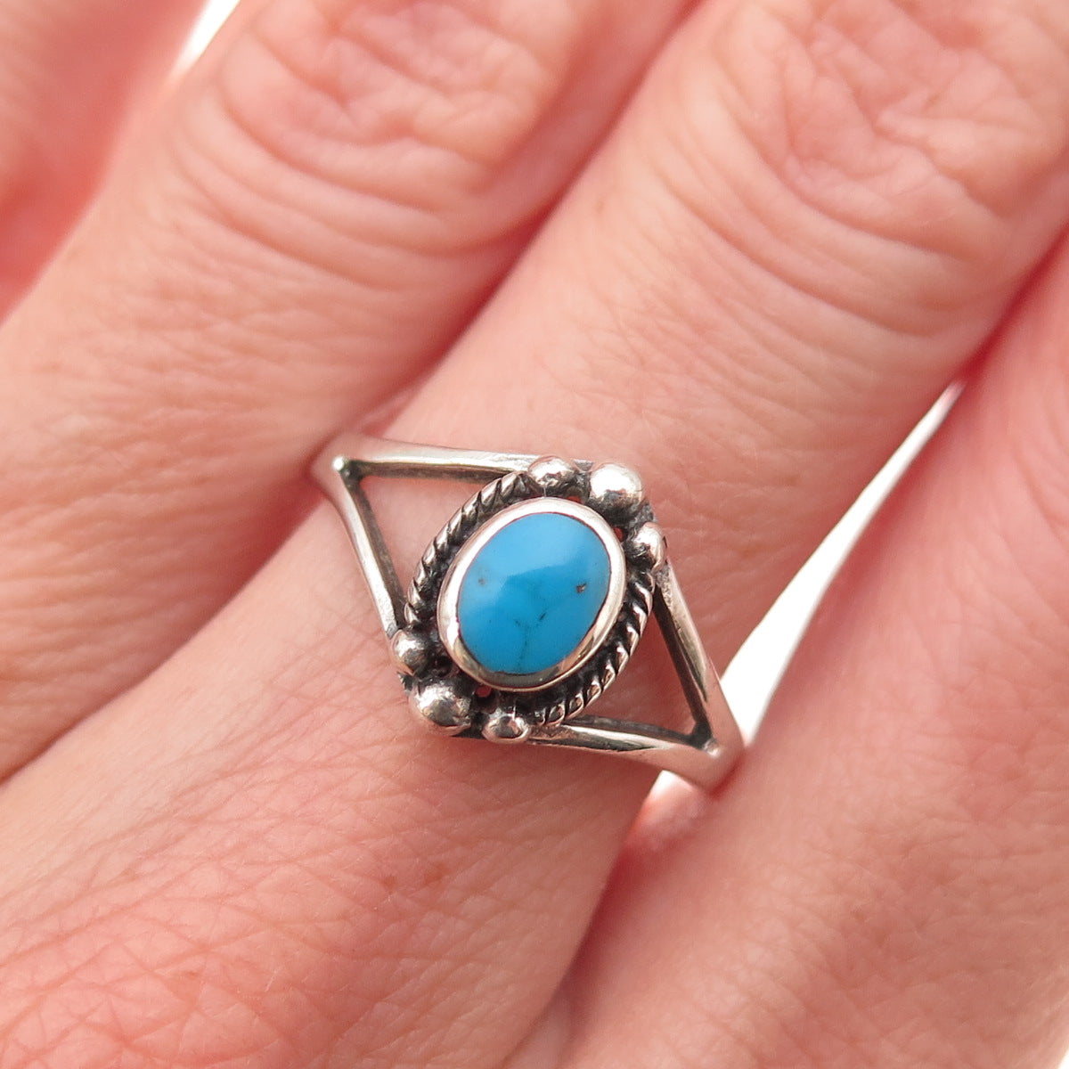 925 Sterling Silver Vintage Real Turquoise Oxidized Ring Size 8