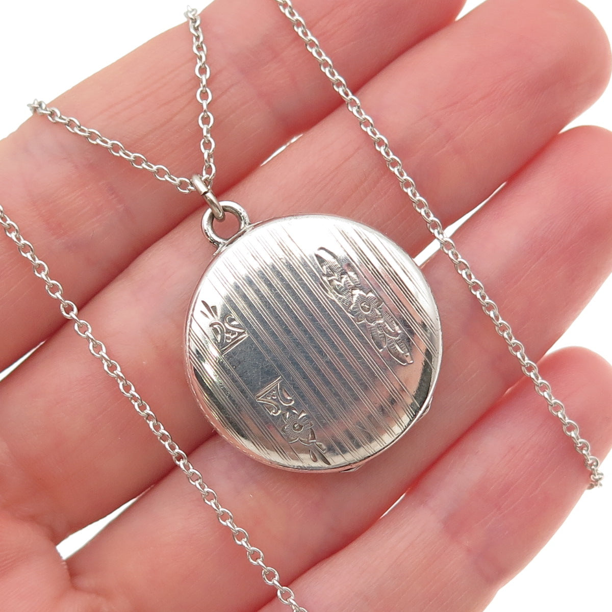 Binder Bros Sterling Silver Antique Art Deco Locket Pendant Chain Necklace 20"