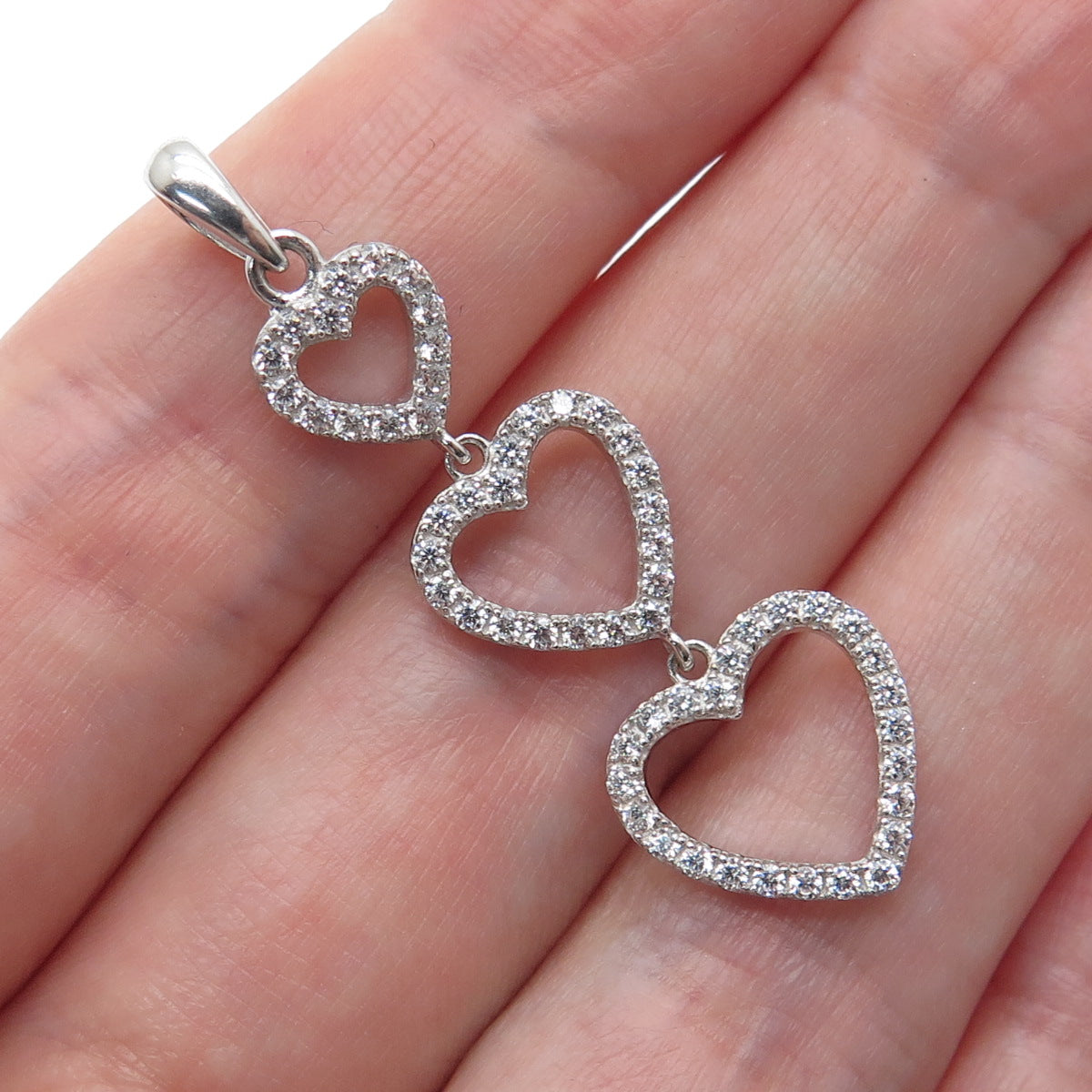 925 Sterling Silver Round-Cut C Z Graduated Heart Pendant