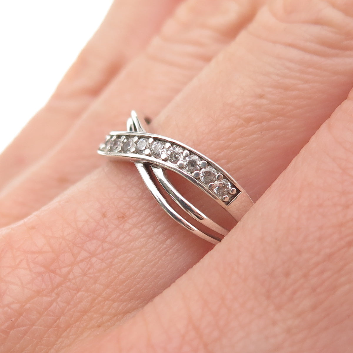 925 Sterling Silver Round-Cut C Z Crisscross Ring Size 8.5