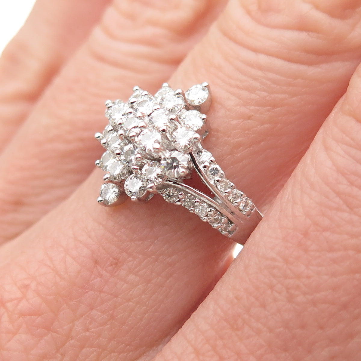 C&C Luxury Sterling Silver Real Round-Cut Moissanite Flower Cluster Ring Size 7