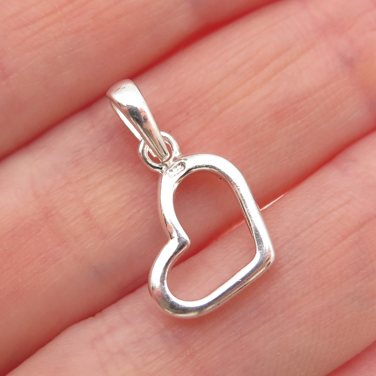 925 Sterling Silver Vintage Open Heart Mini Charm Pendant
