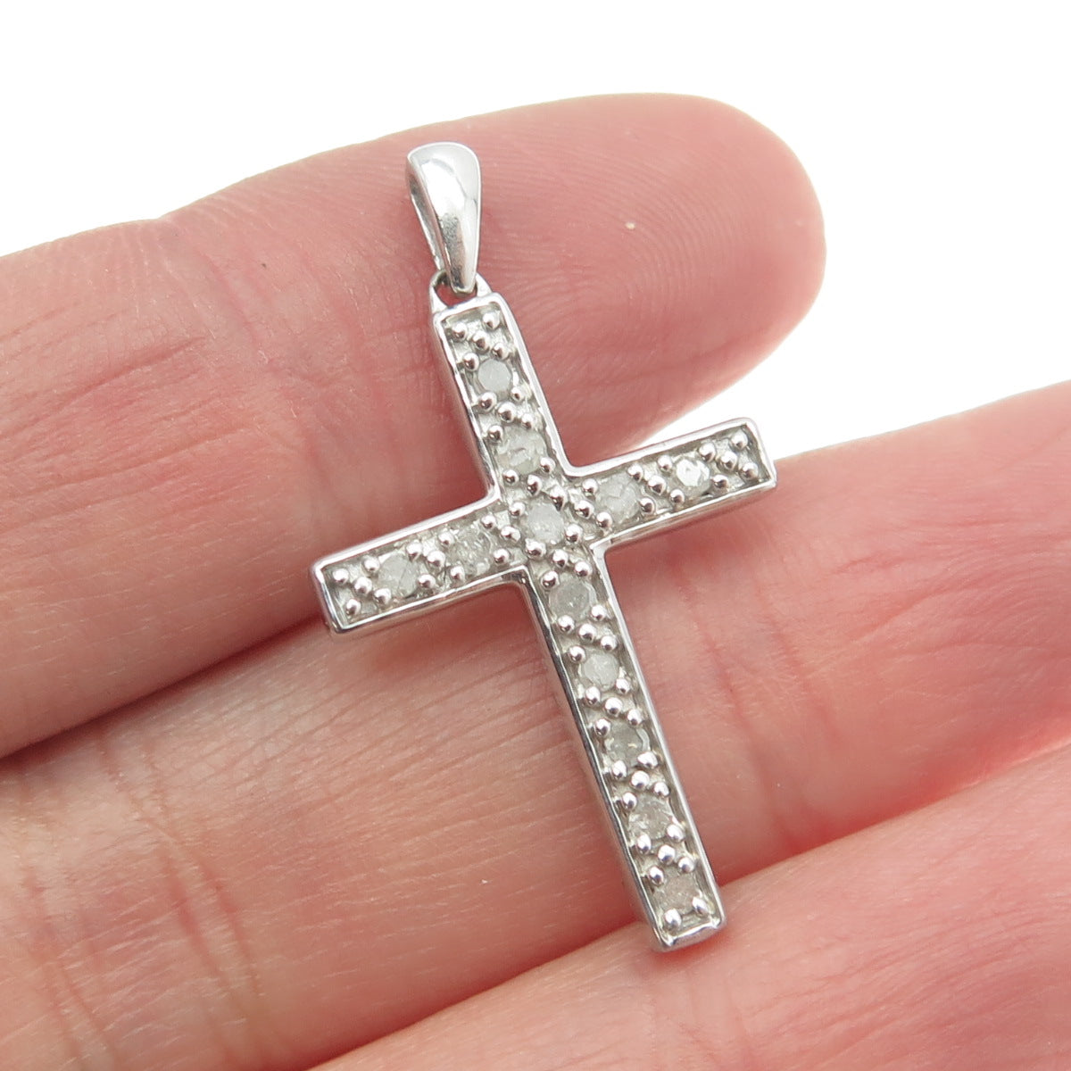 925 Sterling Silver Real Round-Cut Diamond Cross Pendant