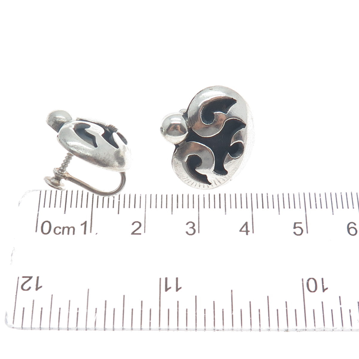 VICTORIA BRILLANTI Sterling Silver Vintage Mexico Heart Screw Back Earrings #53