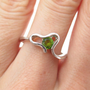 925 Sterling Silver Real Round-Cut Peridot Modernist Heart Ring Size 8