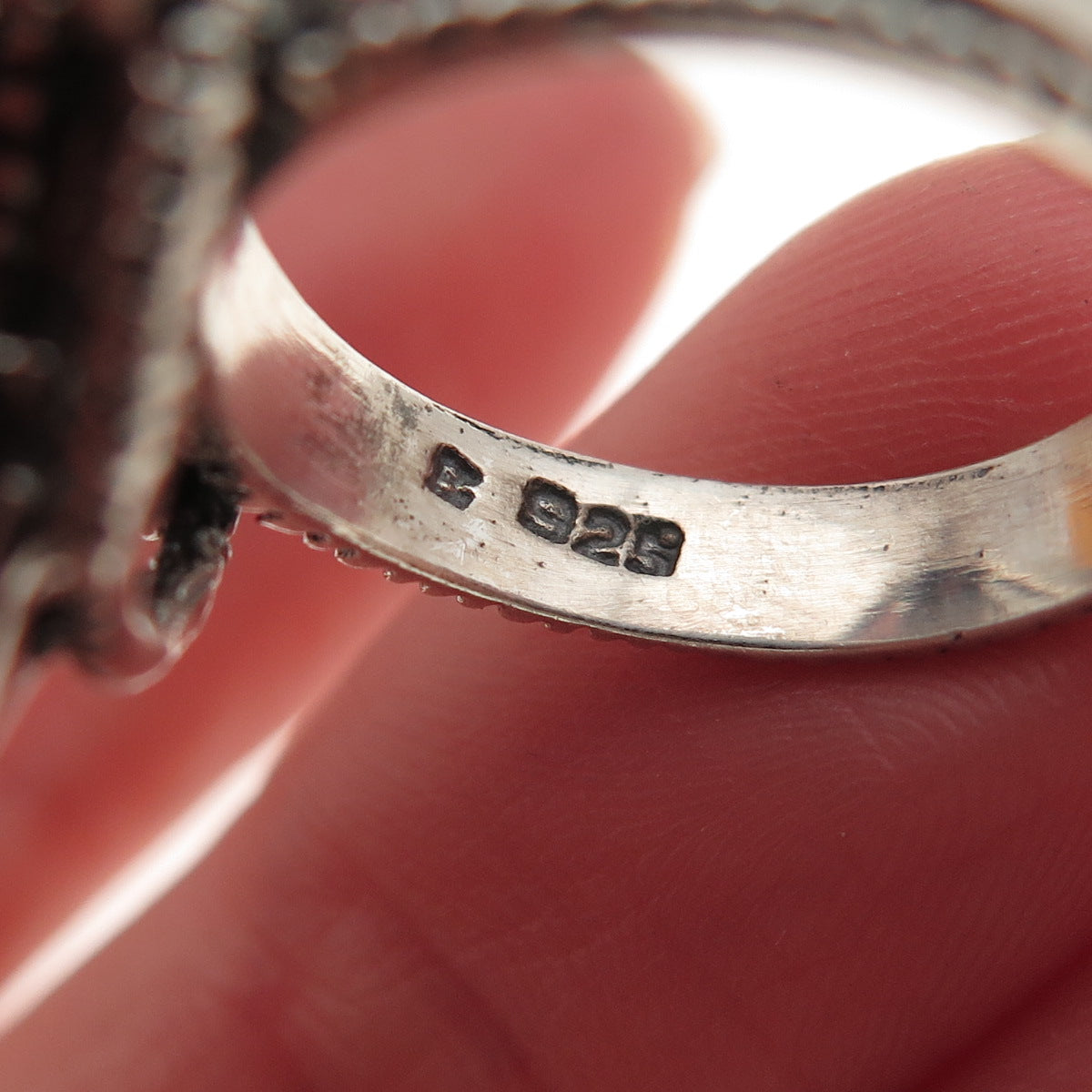 925 Sterling Silver Vintage Real Mother-of-Pearl Oxidized Ring Size 5.5