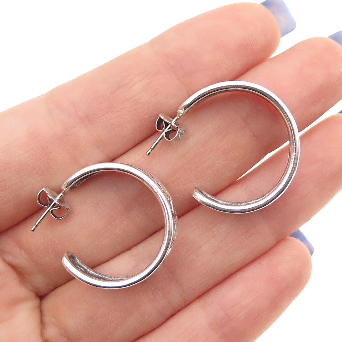 925 Sterling Silver Vintage Heart Link Oxidized Hoop Earrings
