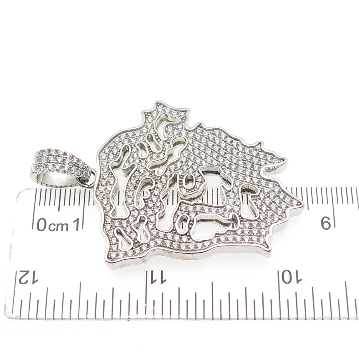 DESIGNS by YAGI 925 Sterling Silver Round-Cut C Z Jesus Charm Pendant
