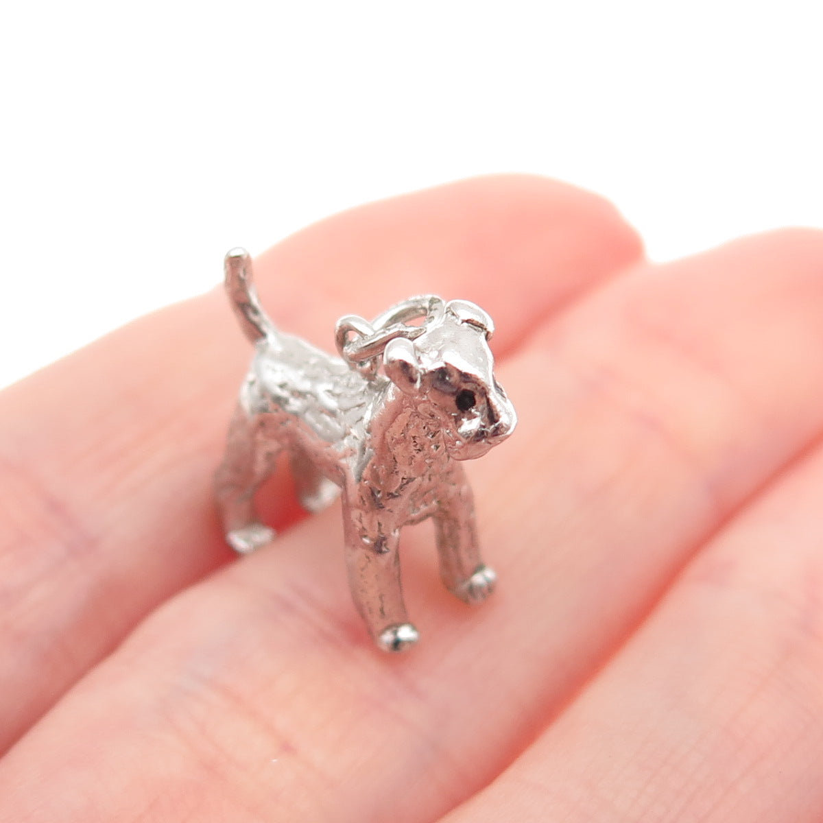 WELLS 925 Sterling Silver Vintage Airedale Terrier 3D Mini Charm Pendant