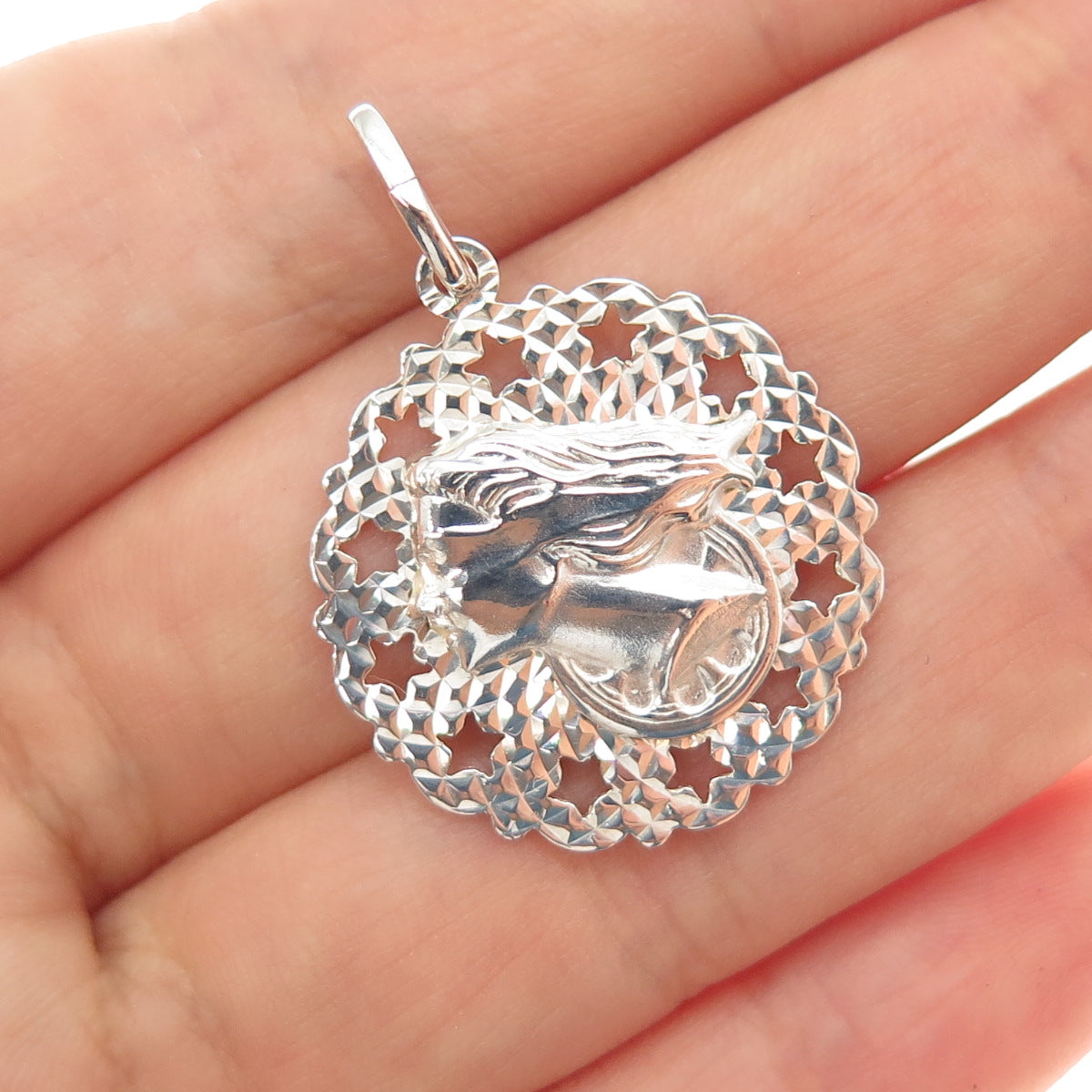 VIOR 925 Sterling Silver Vintage Italy Lady Cameo Diamond-Cut Charm Pendant