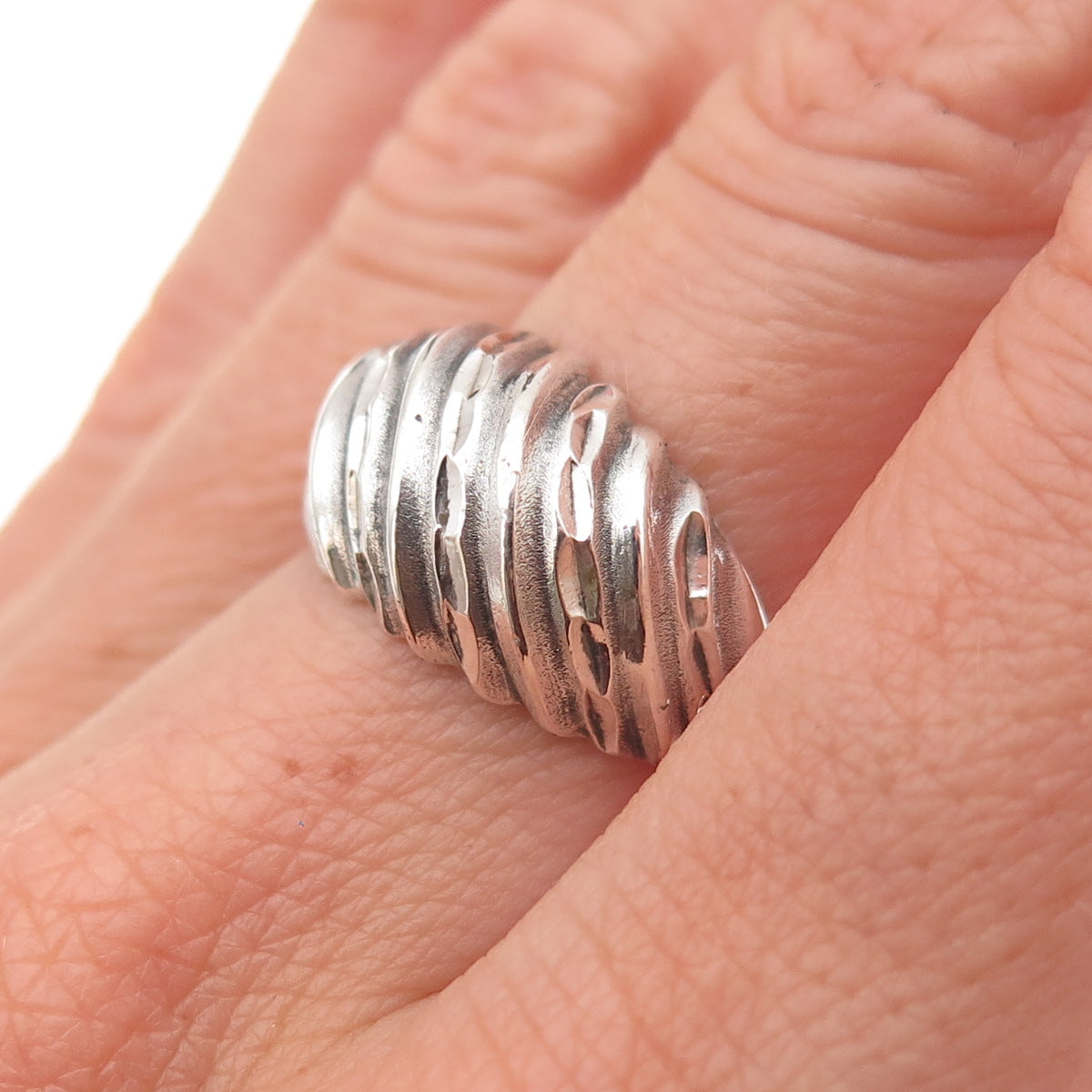925 Sterling Silver Vintage Modernist Oxidized Dome Ring Size 7