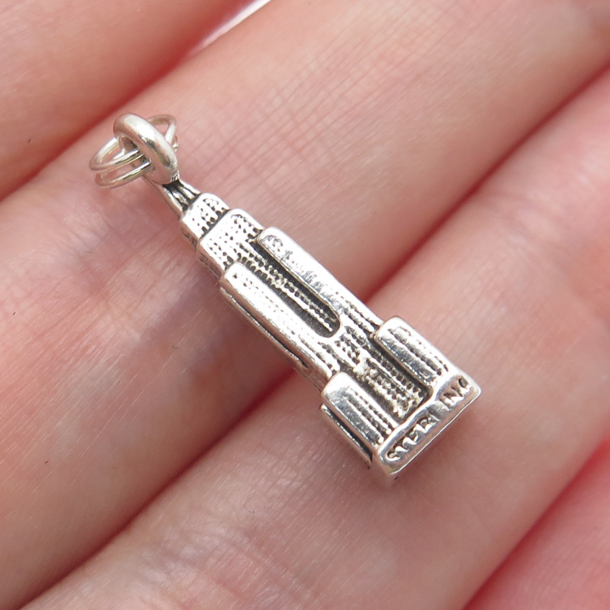 925 Sterling Silver Vintage Empire State Building Minimalist 3D Charm Pendant