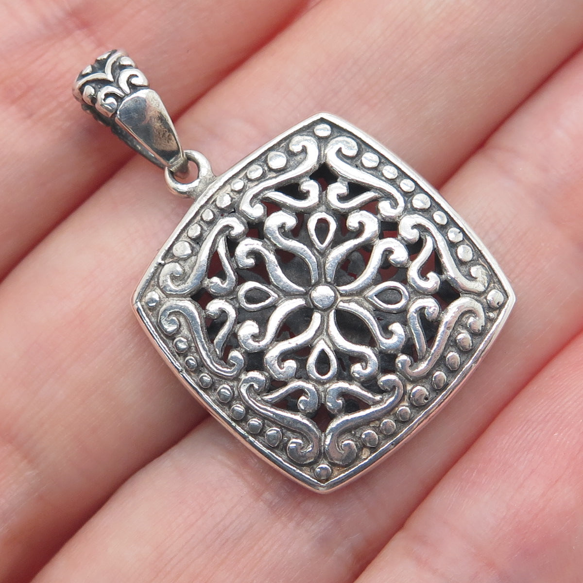 925 Sterling Silver Vintage Ornate Floral Oxidized Charm Pendant