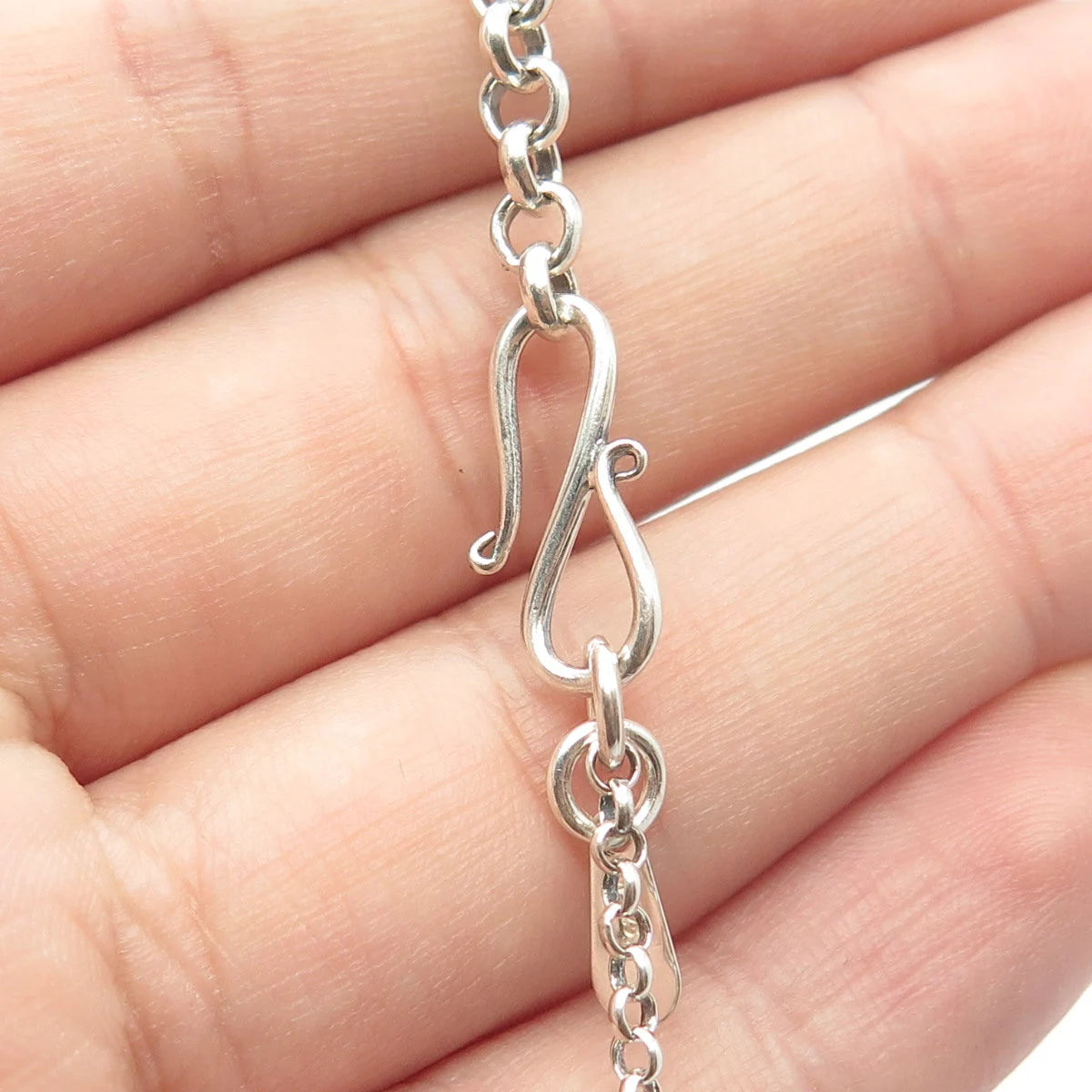 925 Sterling Silver Blue Topaz Gem Ornate Pendant Rolo Chain Necklace 18"