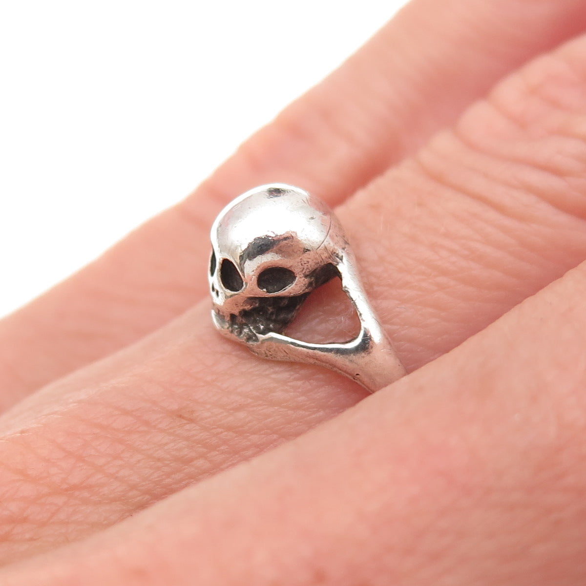 925 Sterling Silver Vintage Skull Oxidized Biker Ring Size 5