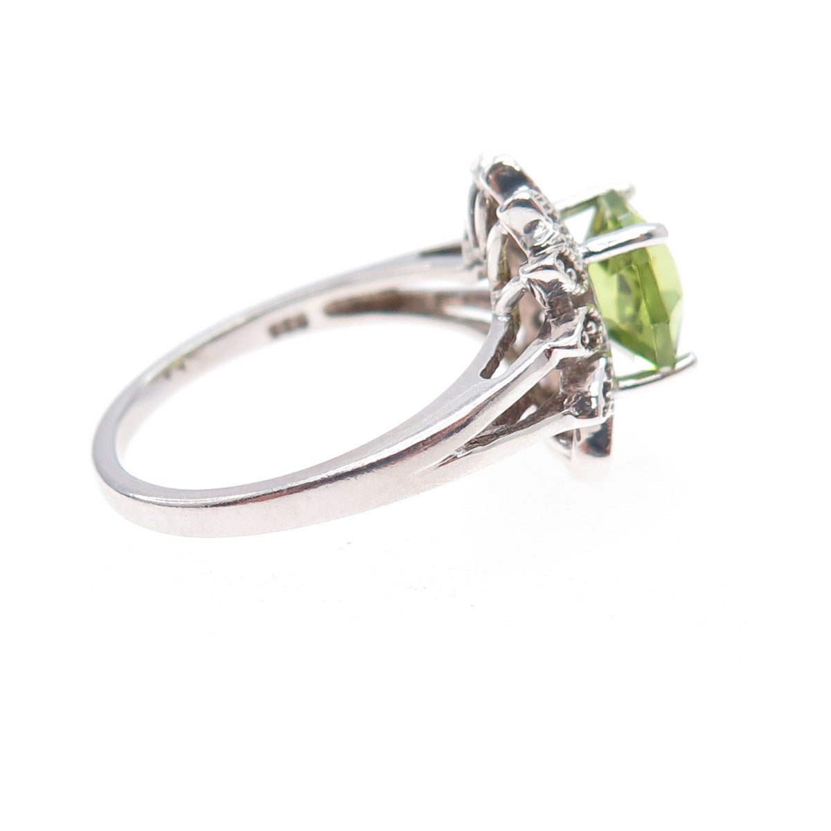925 Sterling Silver Real Diamond & Peridot Flower Ring Size 7