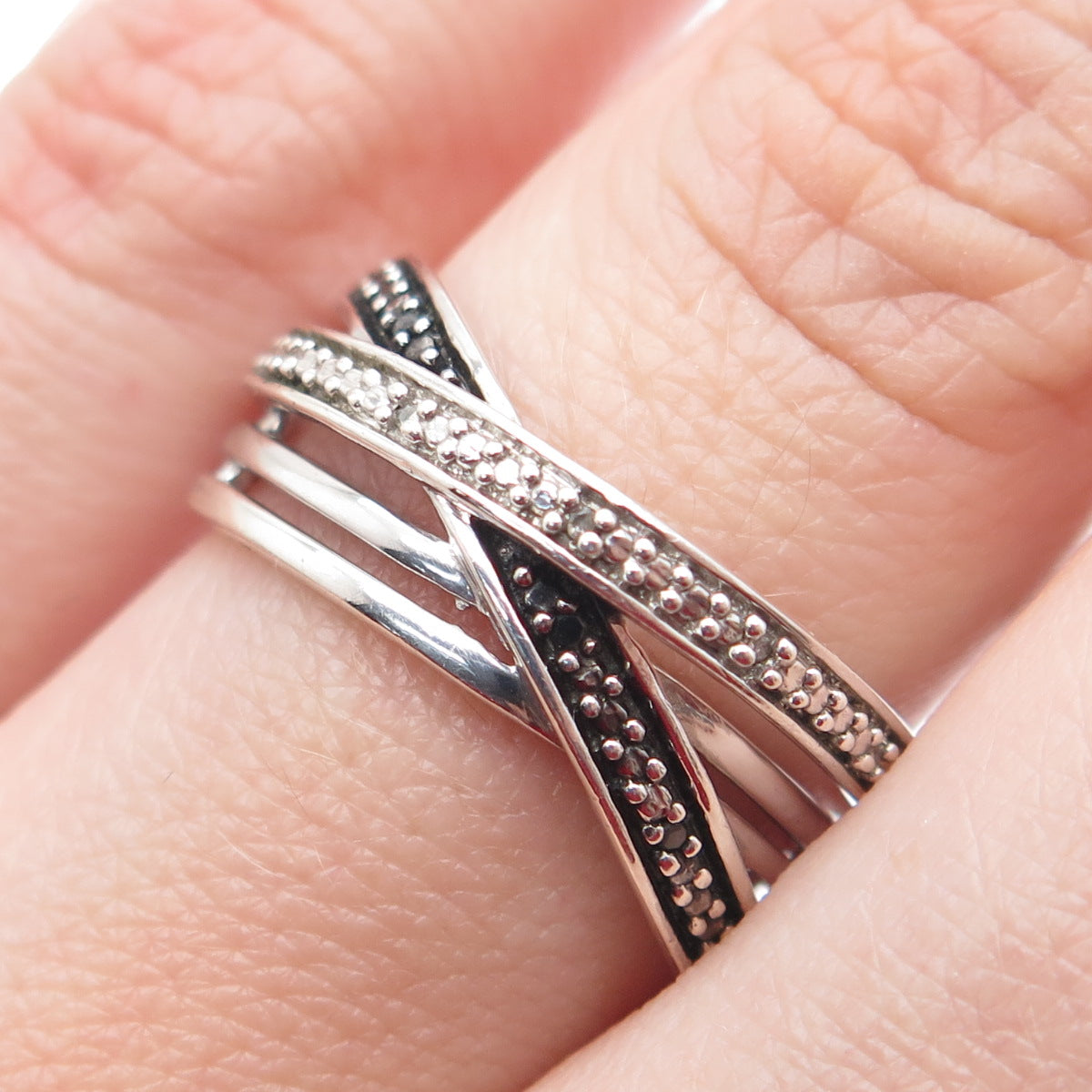 925 Sterling Silver Real Round-Cut Black & White Diamond Crisscross Ring Size 7