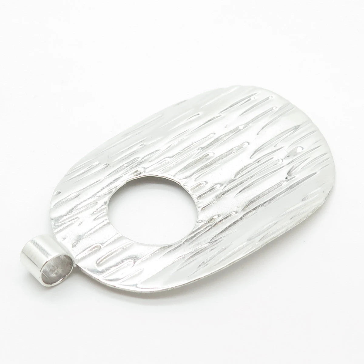 925 Sterling Silver Vintage Textured Cutout Oval Pendant