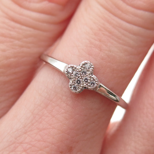 925 Sterling Silver Round-Cut C Z Flower Ring Size 6.25