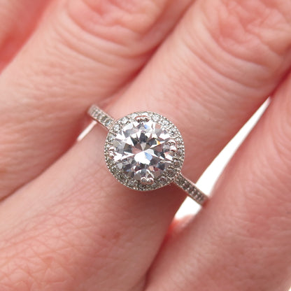 925 Sterling Silver Round-Cut C Z Engagement Ring Size 7