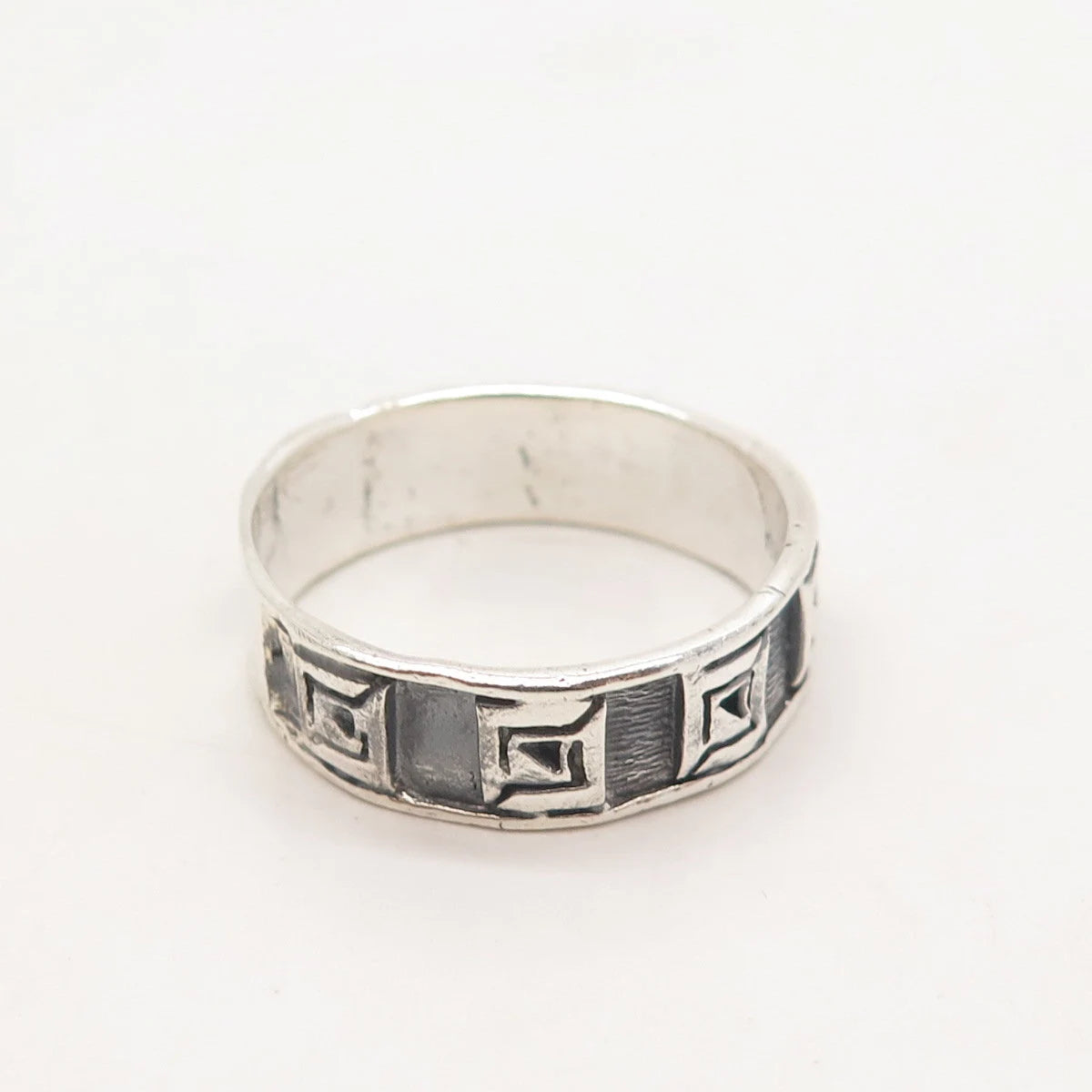 925 Sterling Silver Vintage Modernist Band Ring Size 13.75