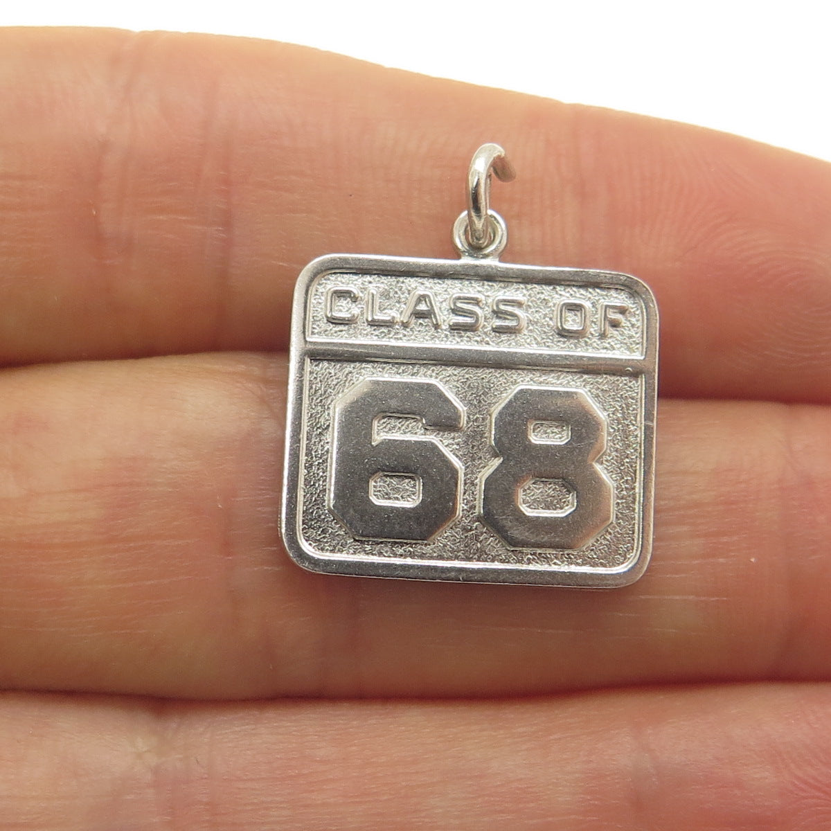 WELLS 925 Sterling Silver Vintage Class of 1968 Minimalist Charm Pendant