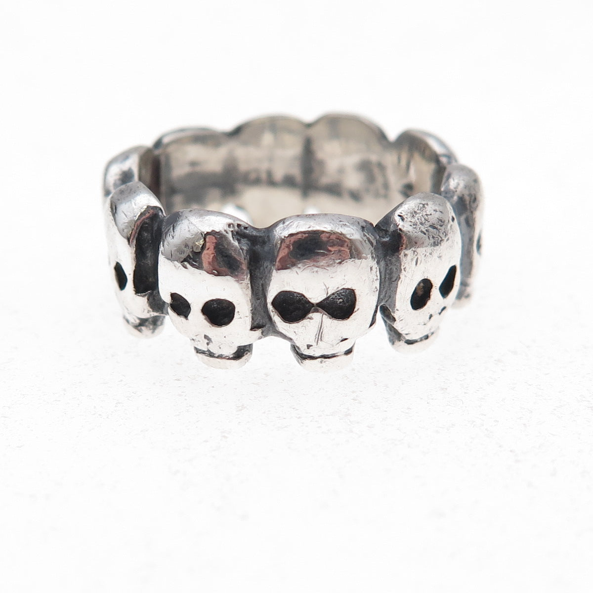 925 Sterling Silver Vintage Skull All Around Oxidized Band Ring Size 5.25