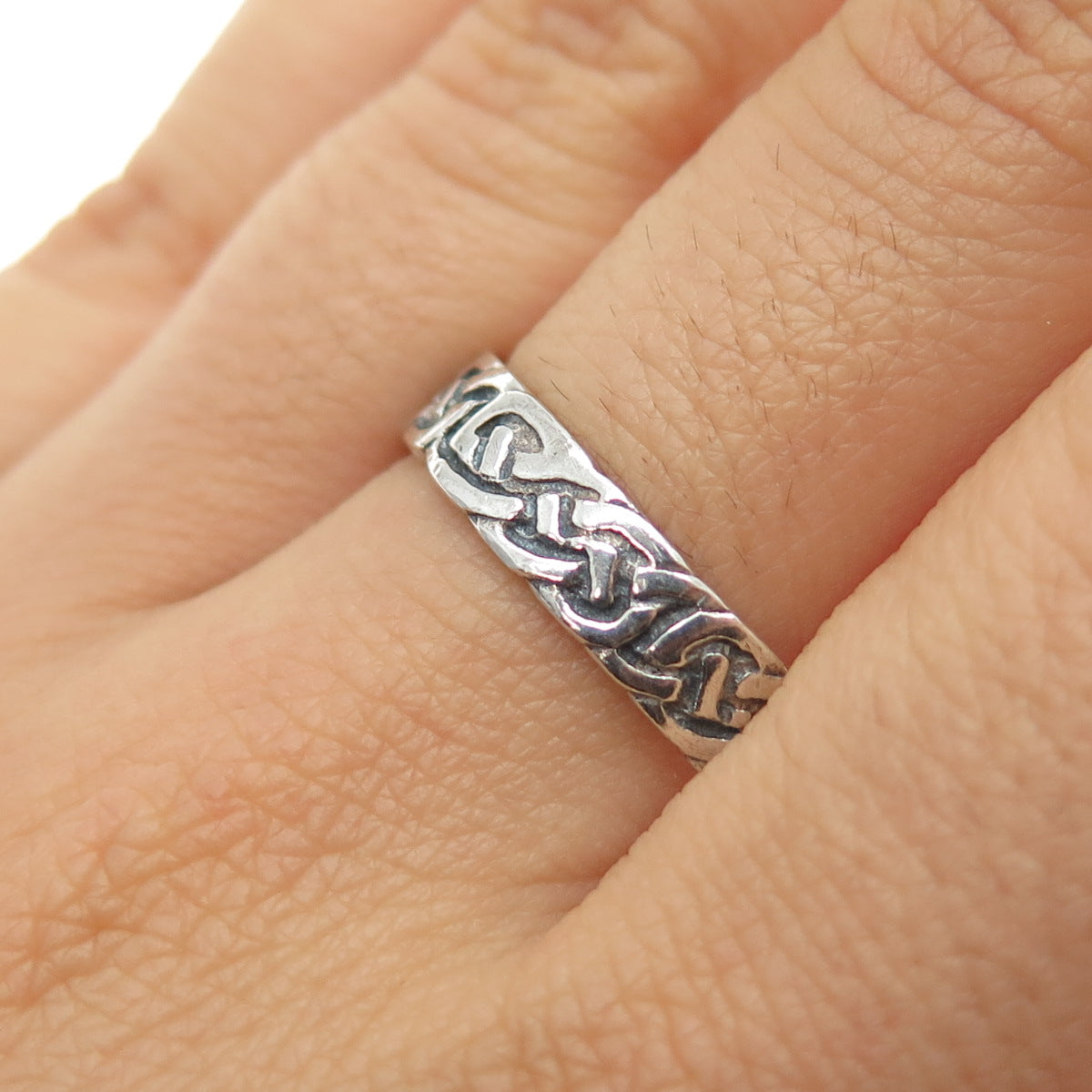 925 Sterling Silver Vintage Celtic Knot Oxidized Band Ring Size 11.25