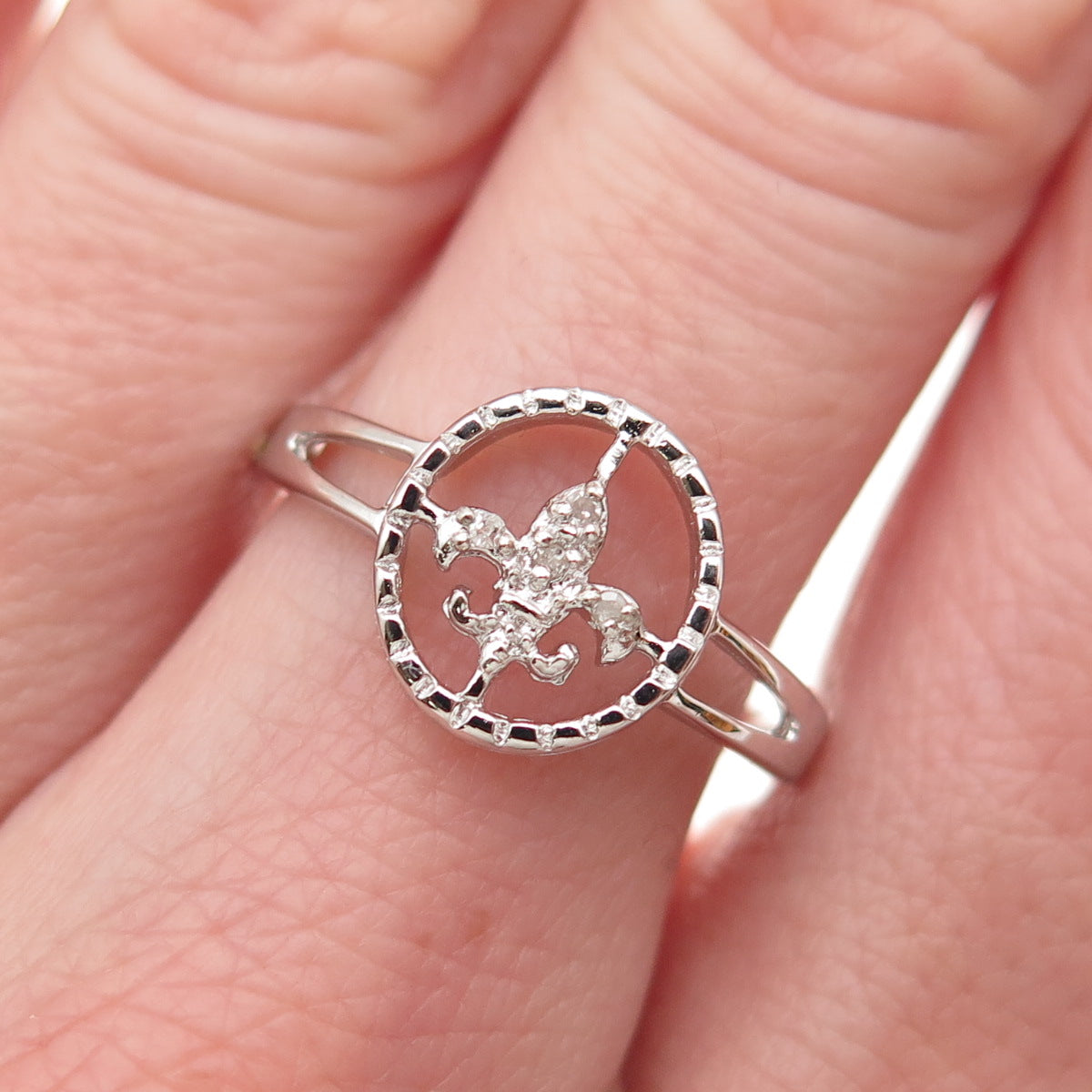 925 Sterling Silver Real Round-Cut Diamond Fleur de Lis Ring Size 8