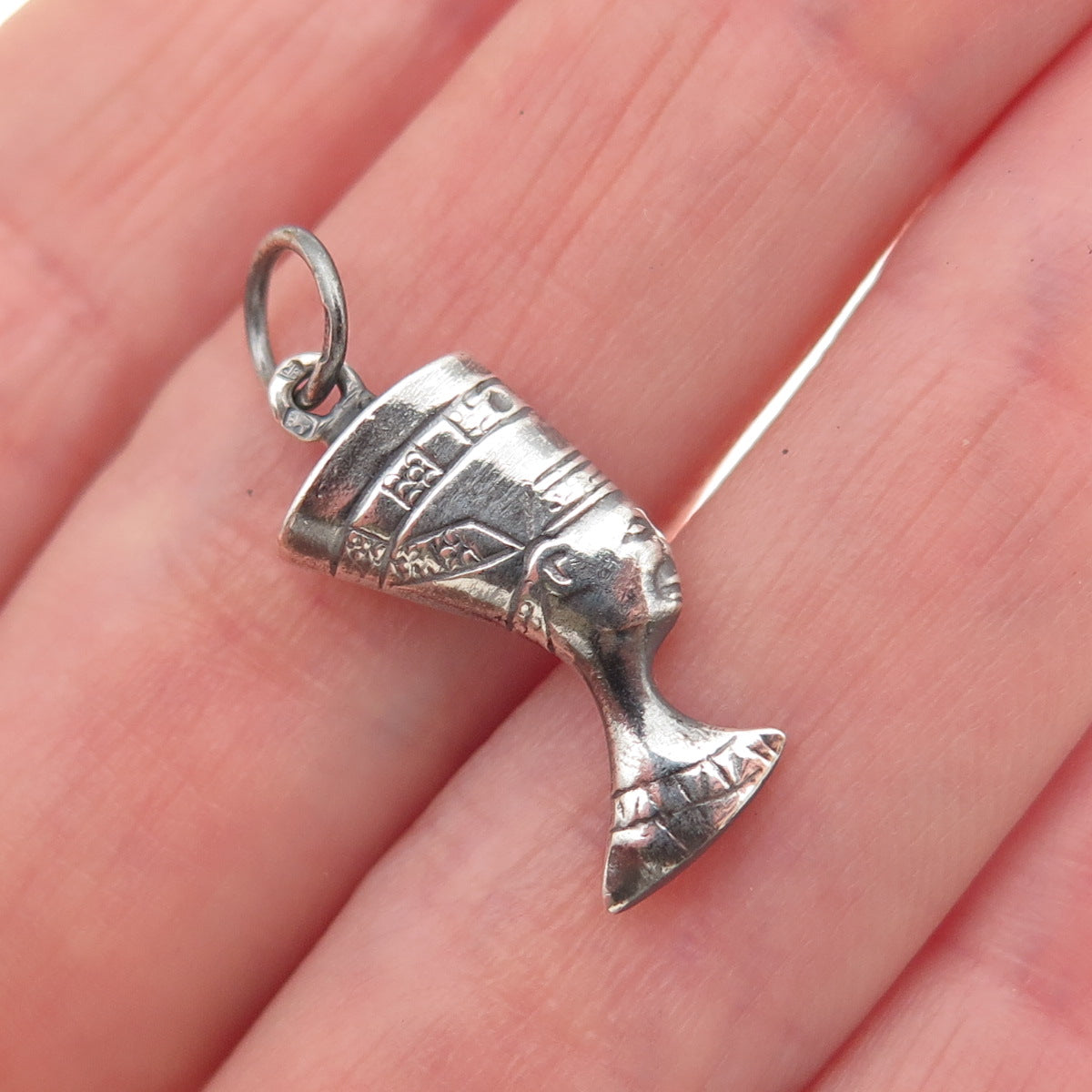 925 Sterling Silver Vintage Egyptian Nefertiti Oxidized Mini Charm Pendant