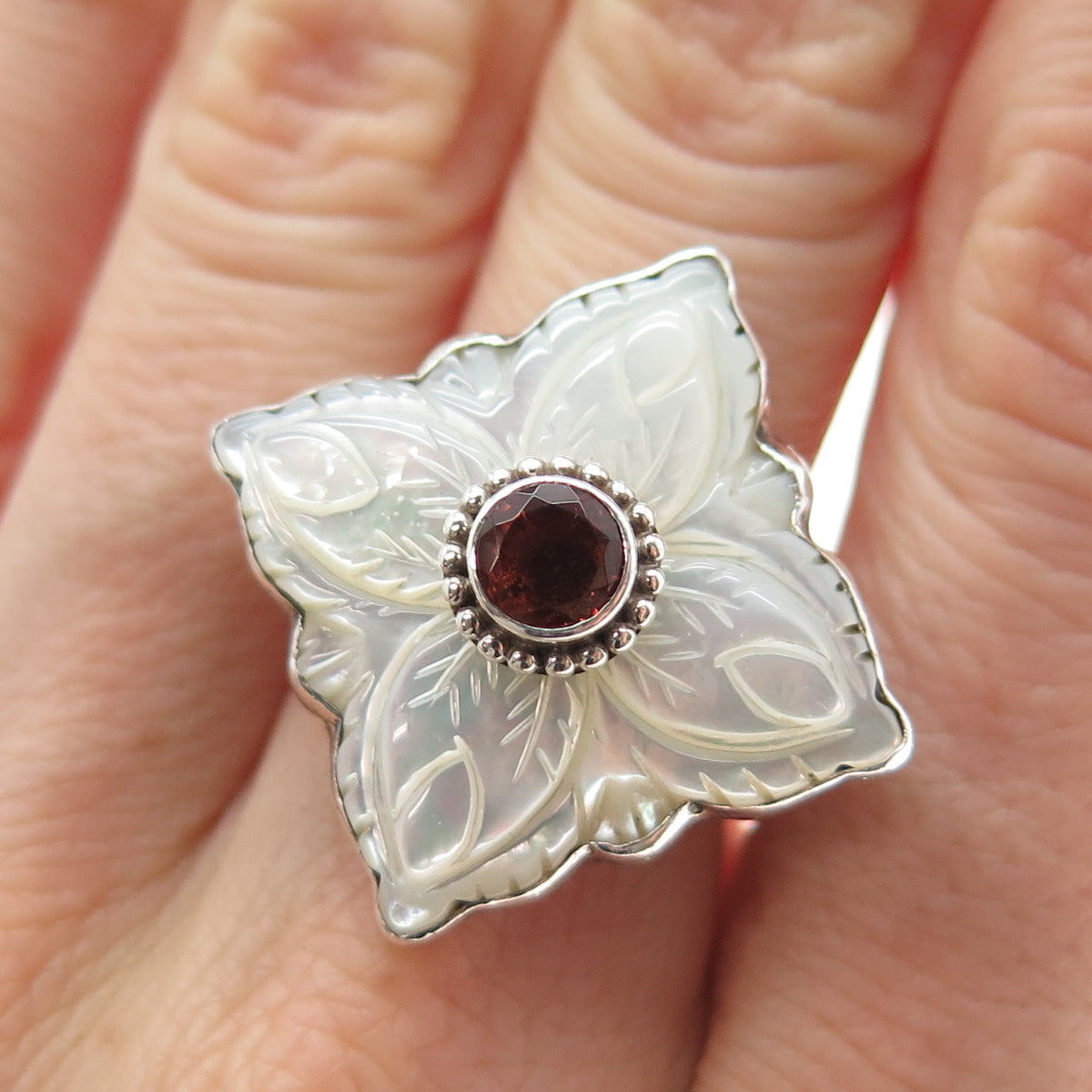 SAJEN 925 Sterling Silver Vintage Real Red Garnet & MOP Flower Ring Size 9.25