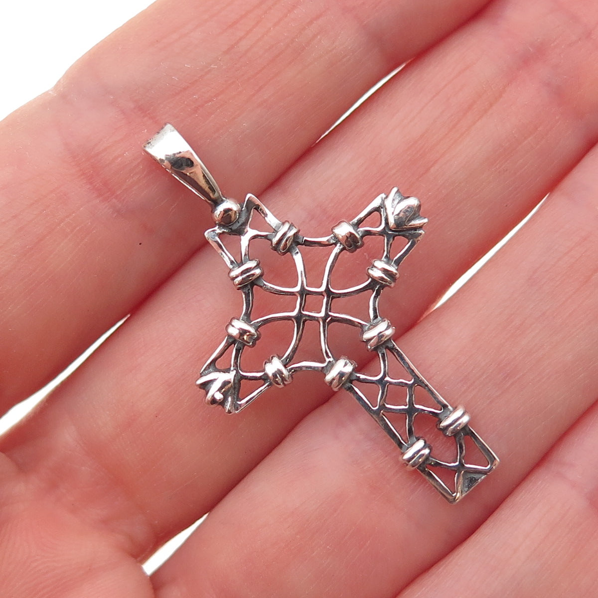 925 Sterling Silver Vintage Floral Cross Oxidized Charm Pendant