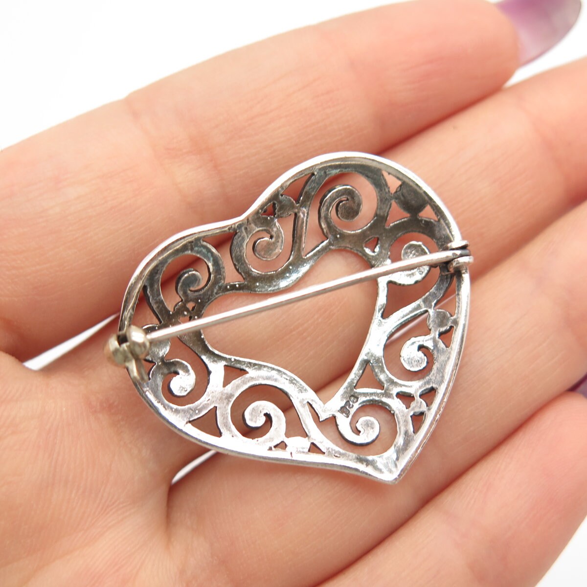 925 Sterling Silver Vintage Heart Ornate Pin Brooch