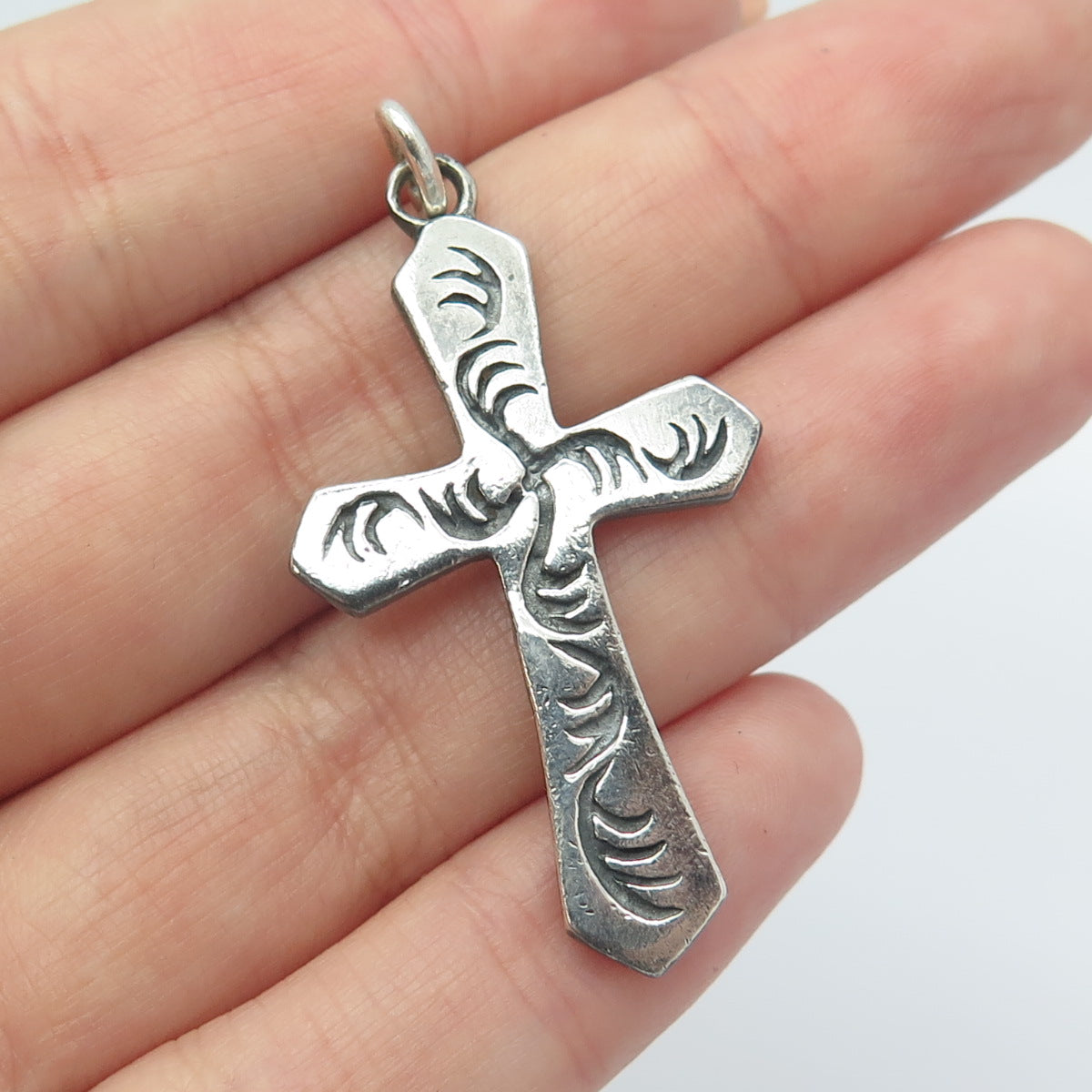 925 Sterling Silver Vintage Ornate Cross Oxidized Pendant