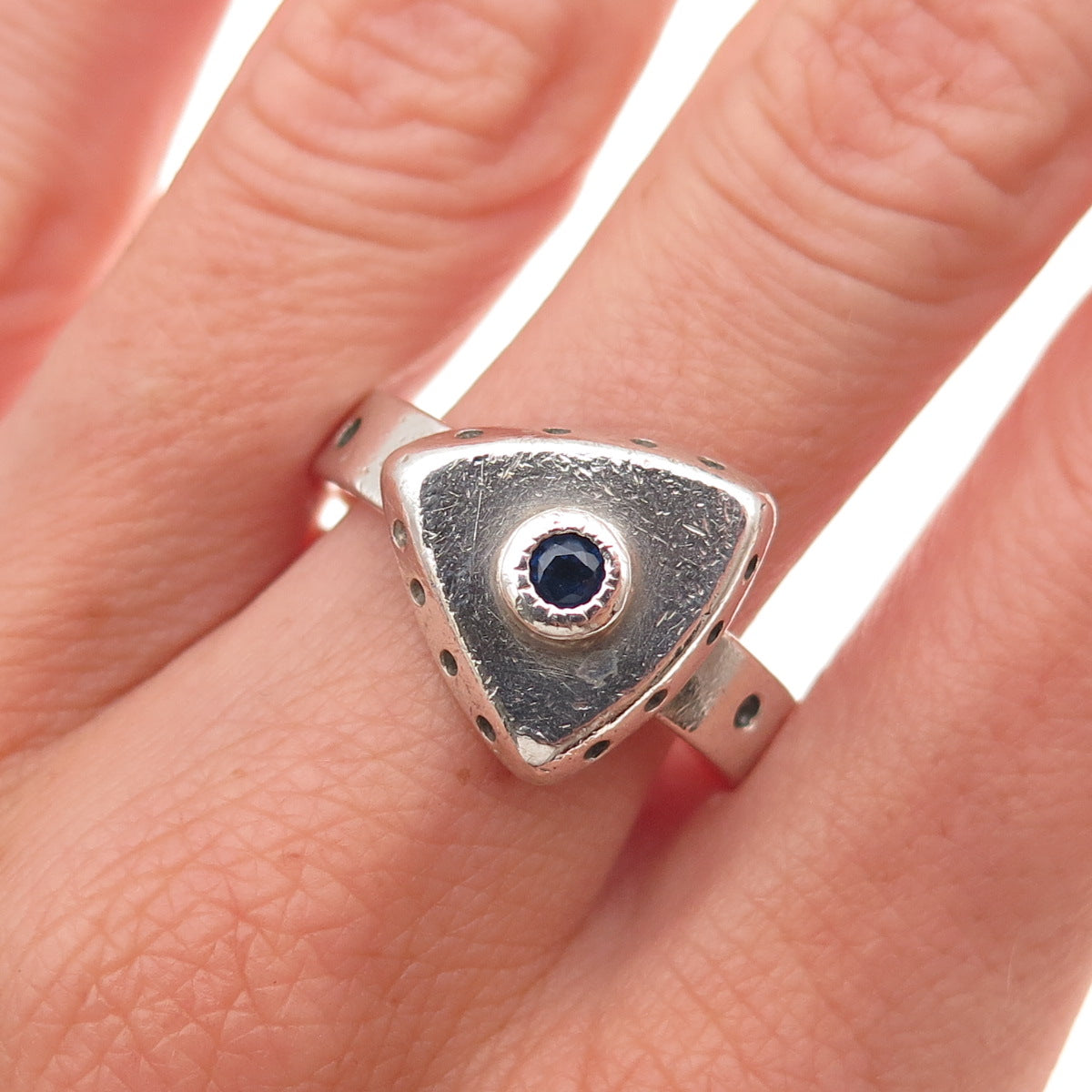 925 Sterling Silver Vintage Real Sapphire Modernist Oxidized Ring Size 8.75