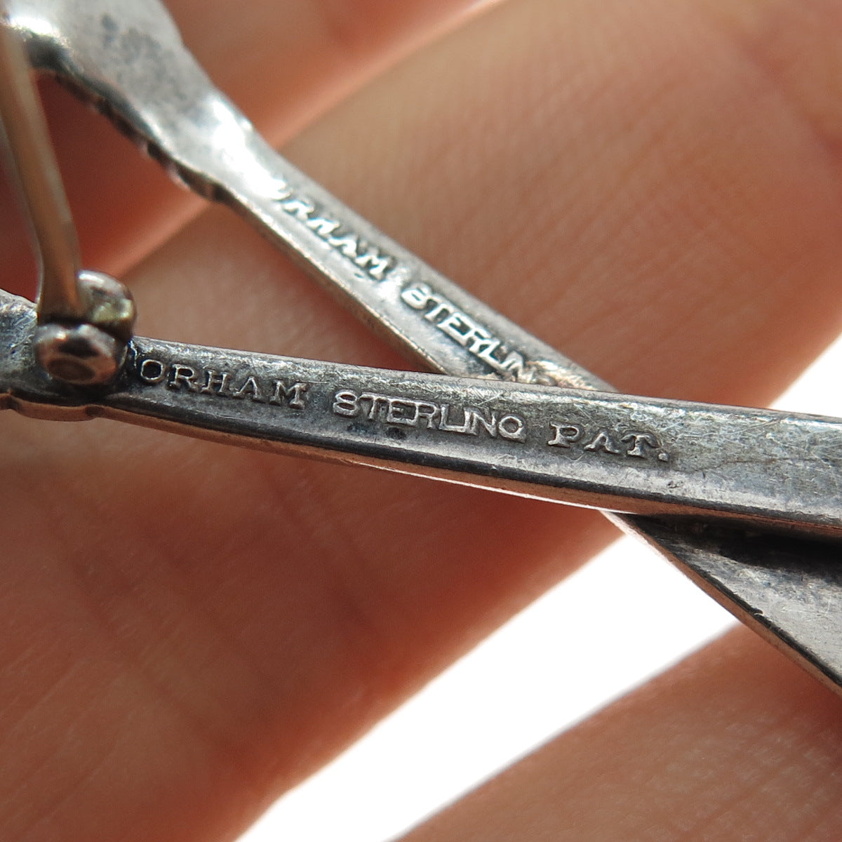 GORHAM 925 Sterling Silver Antique 1941 Sovereign-Old Crossed Spoon Pin Brooch