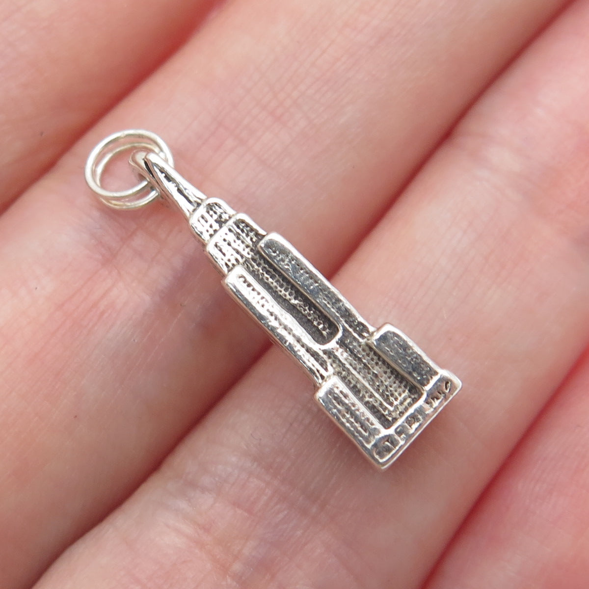 925 Sterling Silver Vintage Empire State Building Minimalist 3D Charm Pendant