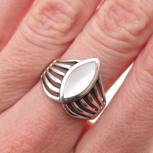 925 Sterling Silver Vintage Real MOP Modernist Oxidized Ring Size 7