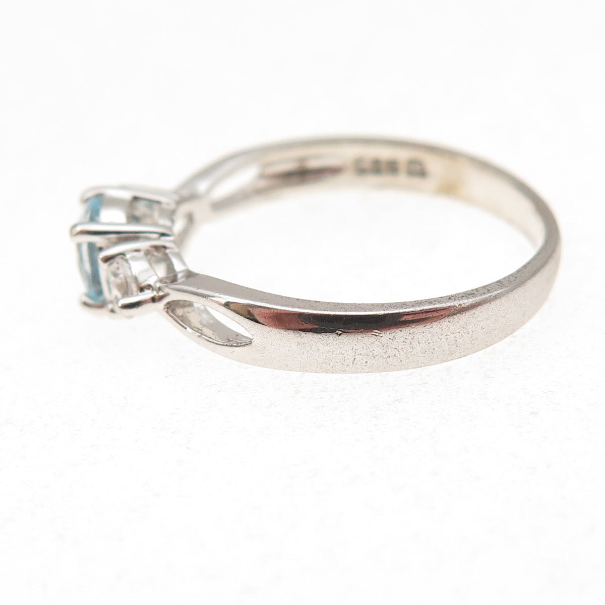 Ross Simons 925 Sterling Silver Vintage Real Blue Topaz & C Z Ring Size 8