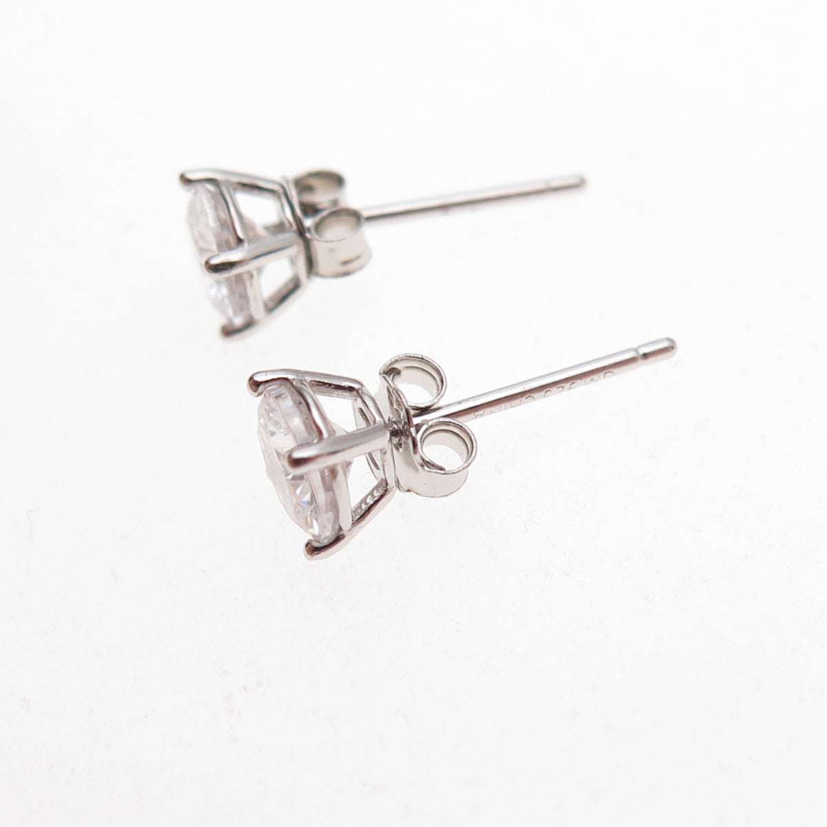 925 Sterling Silver Round-Cut C Z Stud Earrings