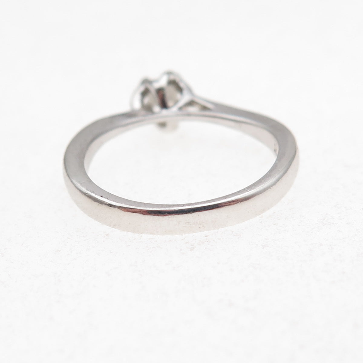 Key Star 925 Sterling Silver Round-Cut Moissanite Engagement Ring Size 6