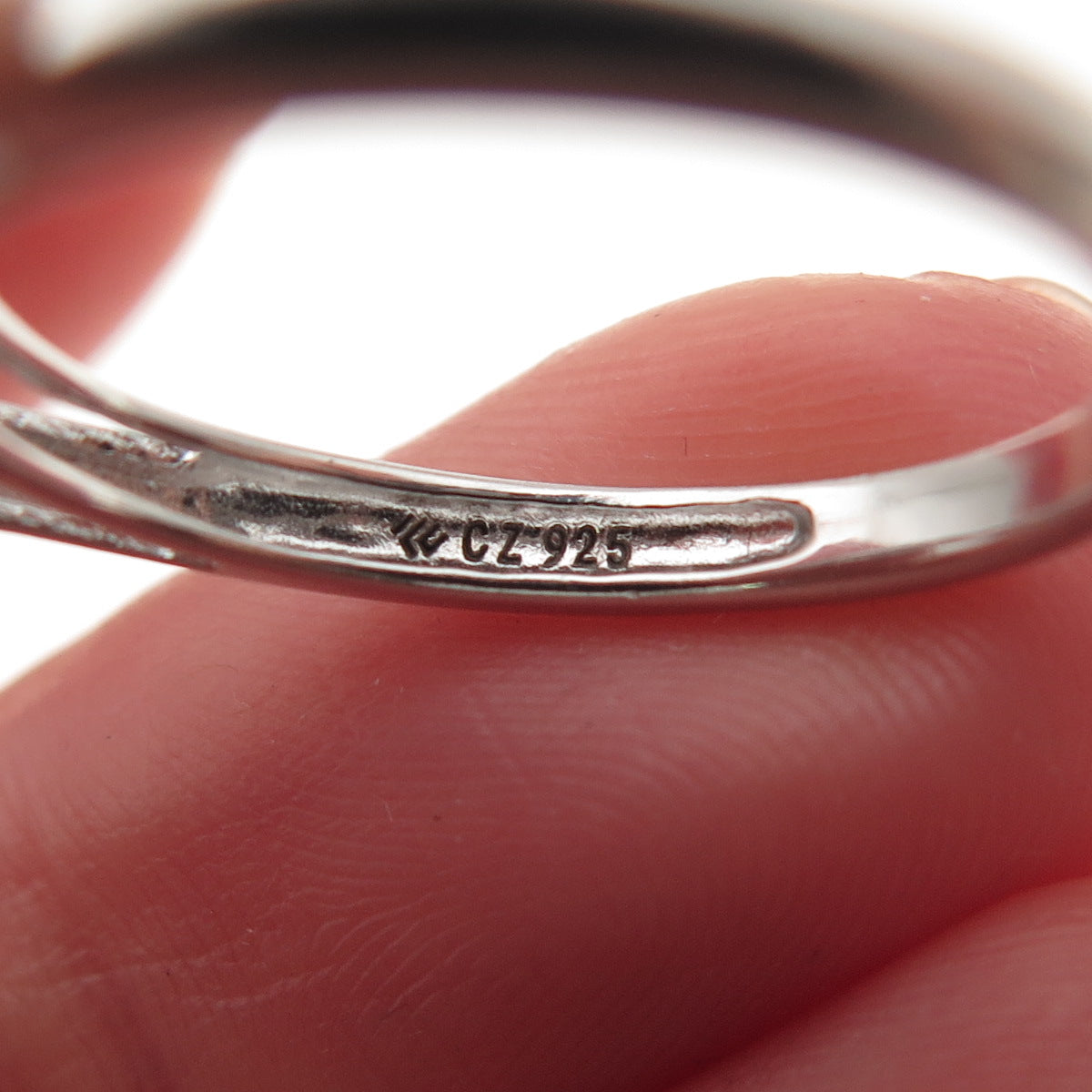 925 Sterling Silver Round-Cut C Z Engagement Ring Size 7.25