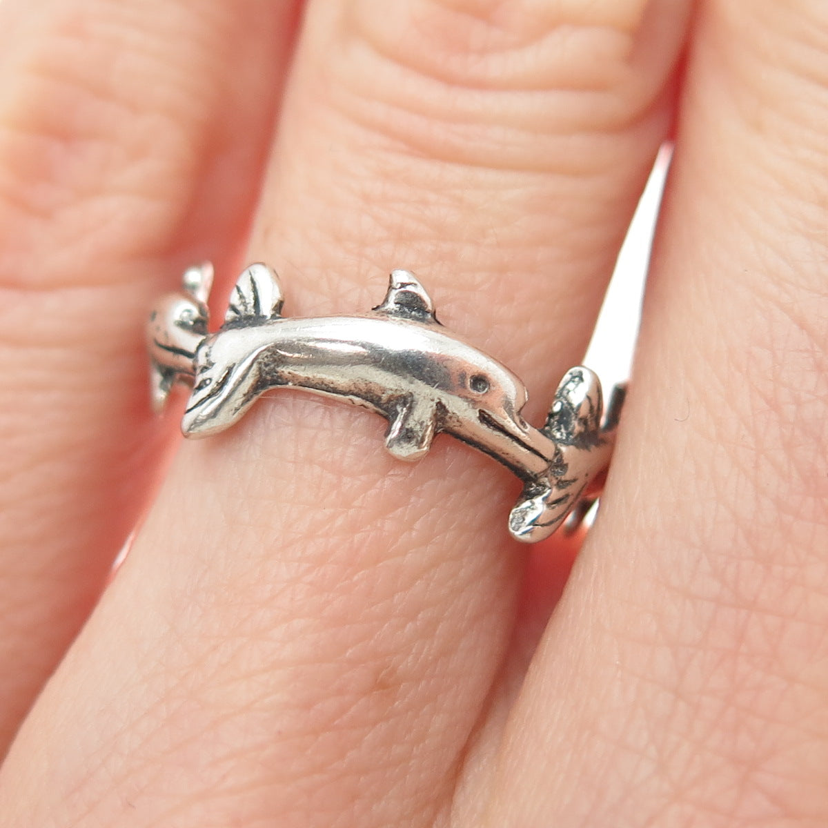 925 Sterling Silver Vintage Dolphin Oxidized All Around Band Ring Size 6.25