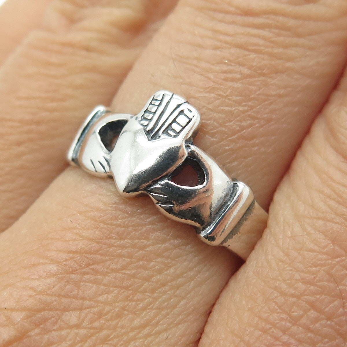925 Sterling Silver Vintage Irish Claddagh Ring Size 9.25