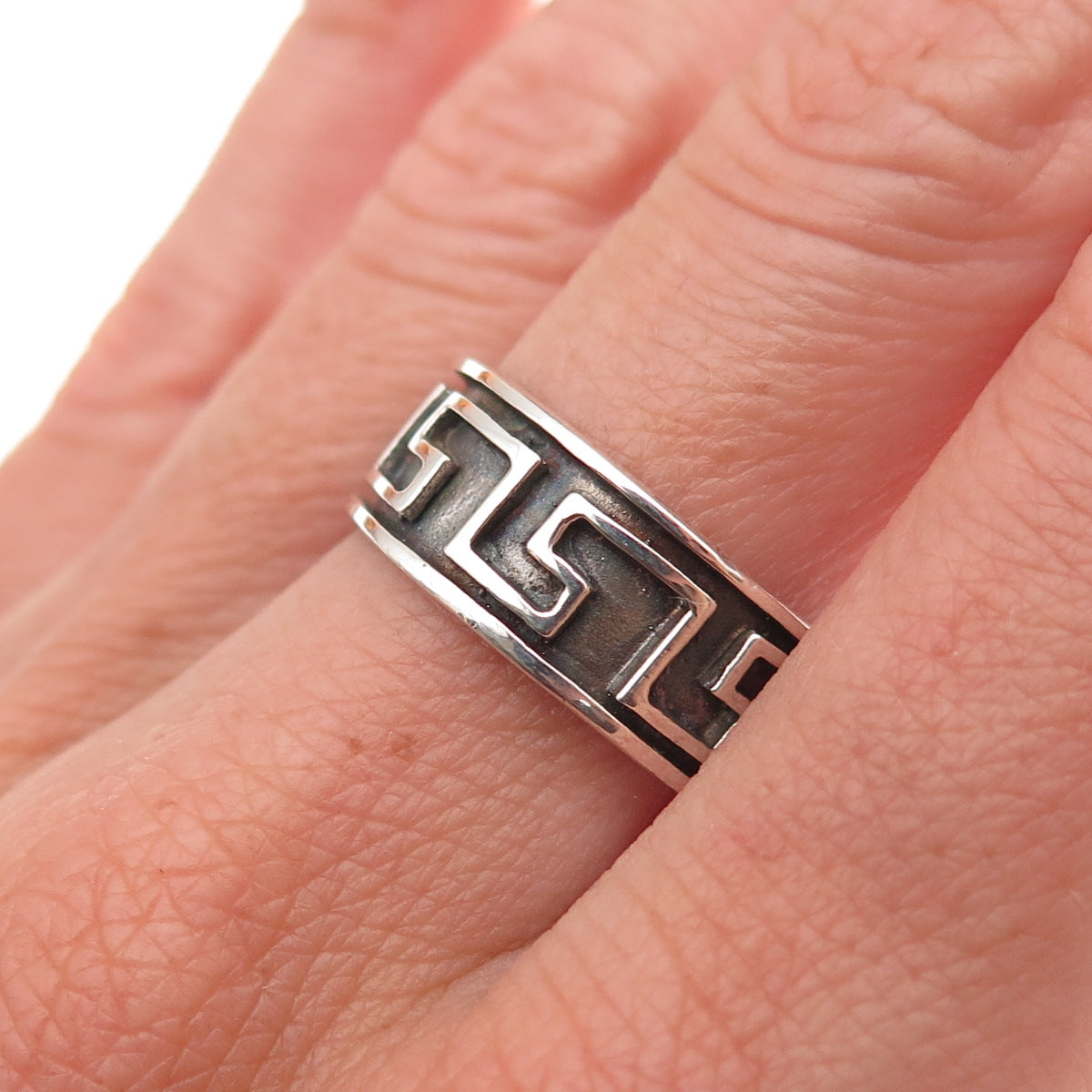 925 Sterling Silver Vintage Greek Maze Oxidized Band Ring Size 8