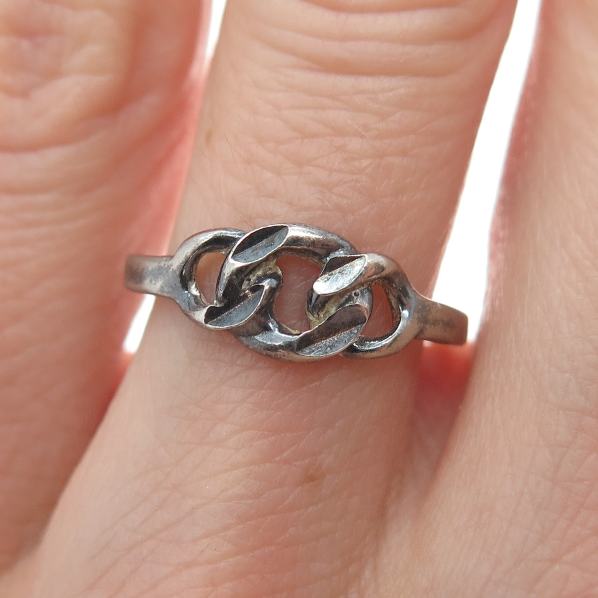 LISA LEE CREATIONS 925 Sterling Vintage Interlocked Circle Oxidized Ring Size 6