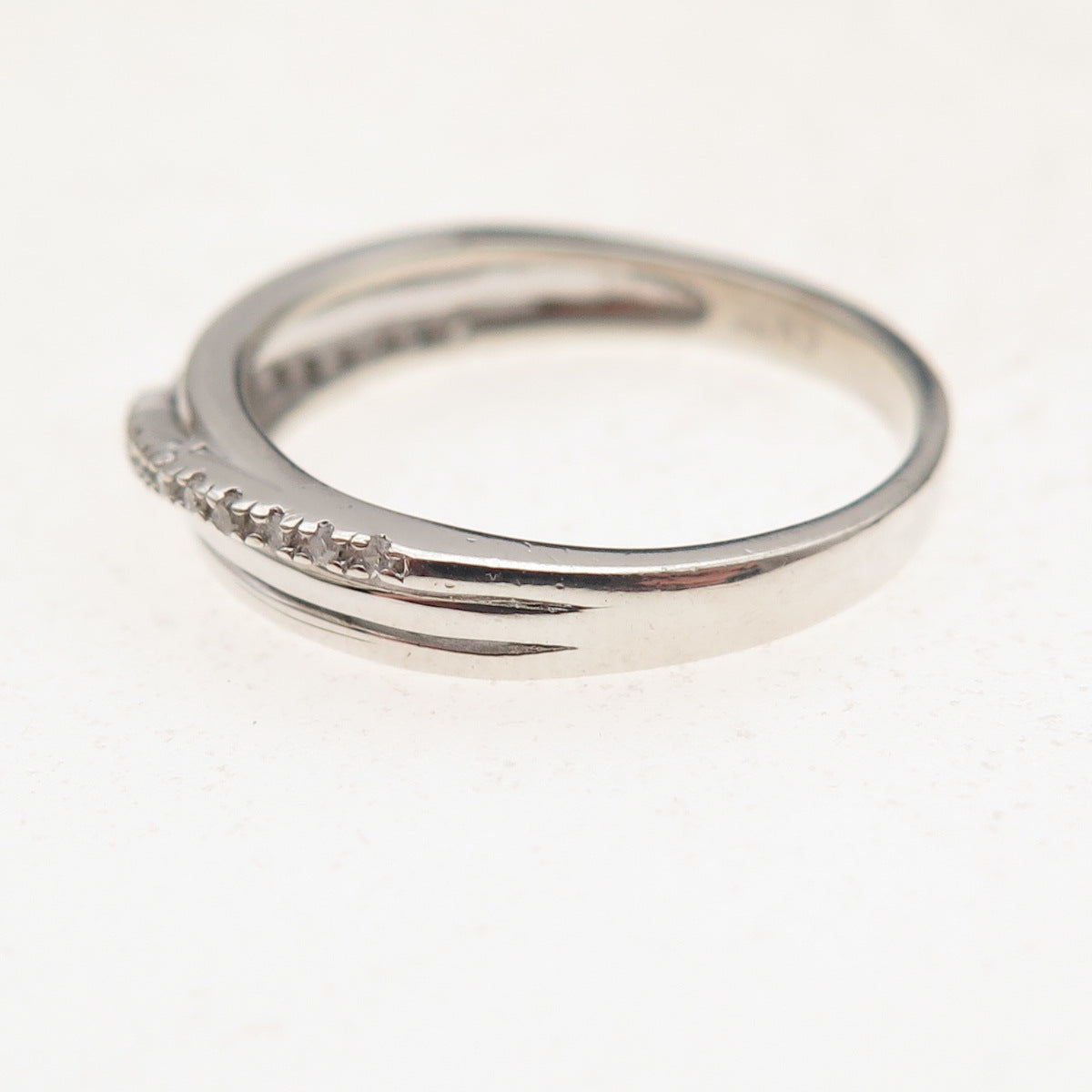 925 Sterling Silver Real Round-Cut Diamond Crisscross Ring Size 6.5