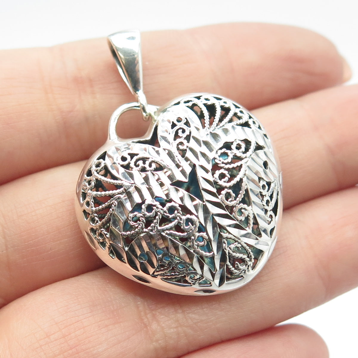 925 Sterling Silver Vintage Filigree Puffy Heart Pendant