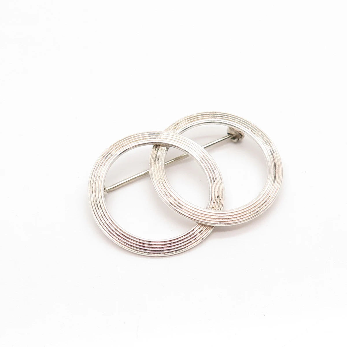 925 Sterling Silver Vintage Beau Ribbed Double Circle Pin Brooch