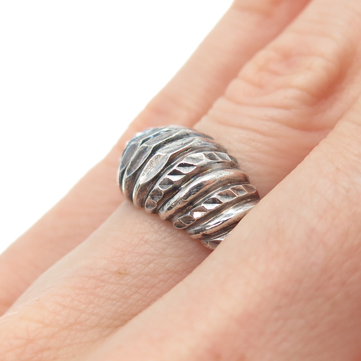 925 Sterling Silver Vintage Modernist Ribbed Dome Oxidized Ring Size 6.5